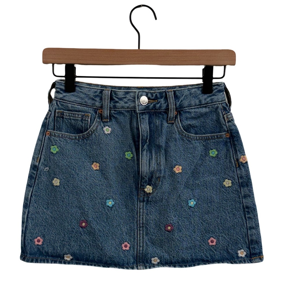 PacSun Floral Embroidered Denim Mini Skirt - Picture 1 of 8